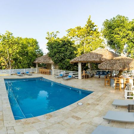Blue Paloma Bed & Breakfast Лусеа Экстерьер фото