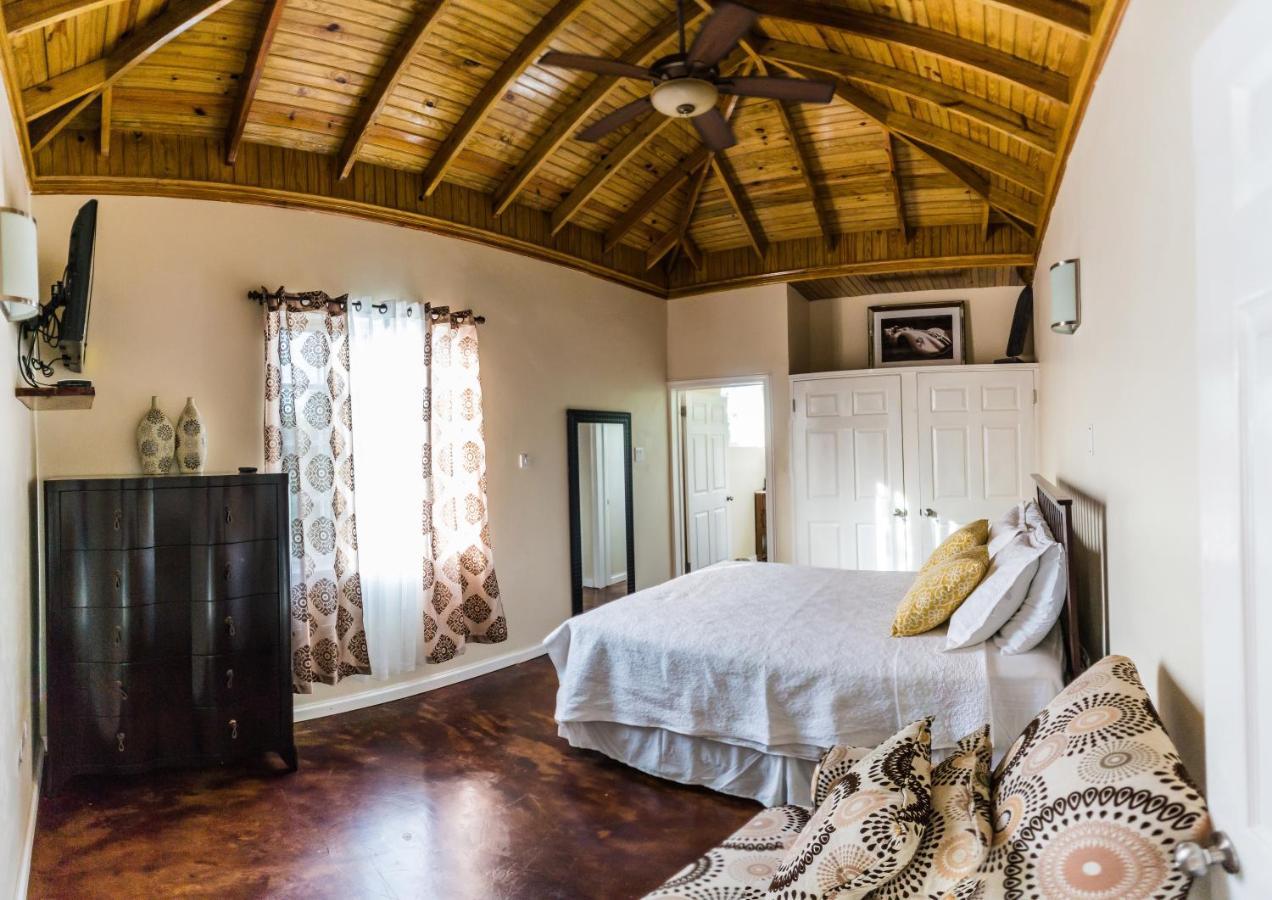 Blue Paloma Bed & Breakfast Лусеа Экстерьер фото